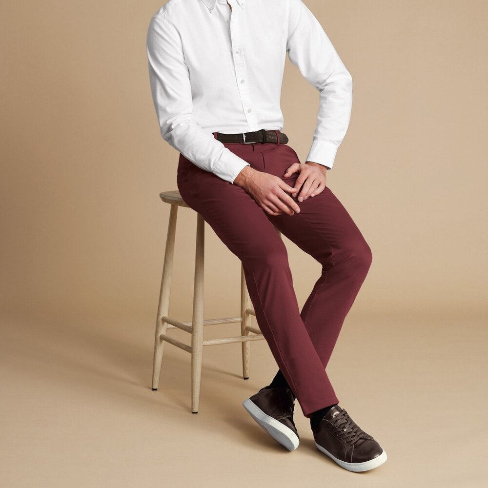 Charles Tyrwhitt Ultimate Non-Iron Chinos - Maroon